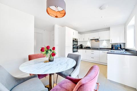 9 Eyres Drive, Castle Hill, Swanscombe, DA10 1DF