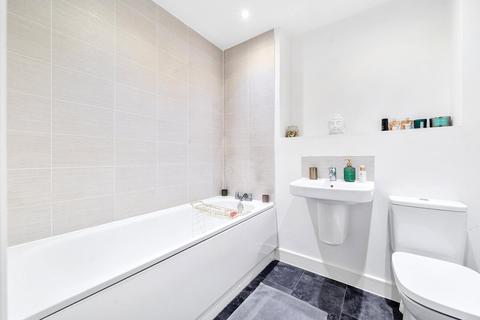 9 Eyres Drive, Castle Hill, Swanscombe, DA10 1DF