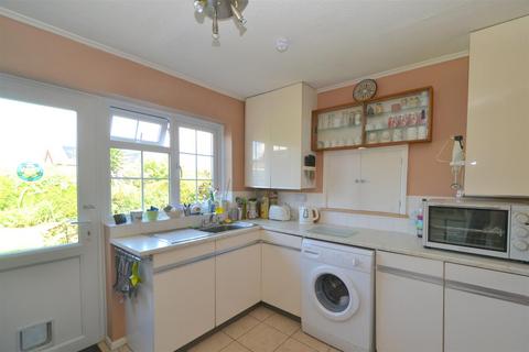 3 bedroom semi-detached house for sale, Tennyson Drive, Malvern