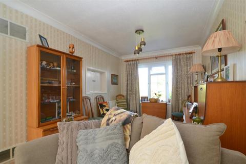 3 bedroom semi-detached house for sale, Tennyson Drive, Malvern