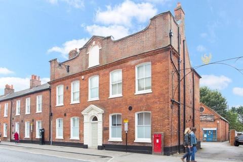 2 bedroom flat for sale, Newbury,  Berkshire,  RG14