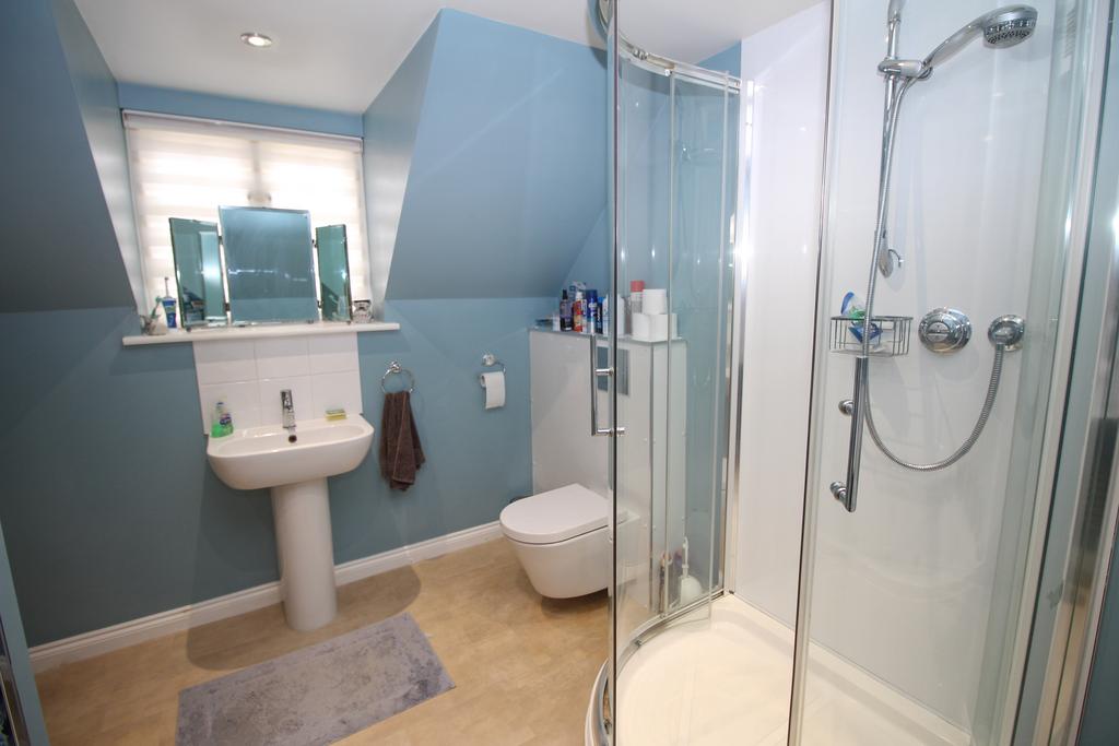 Bath/shower room