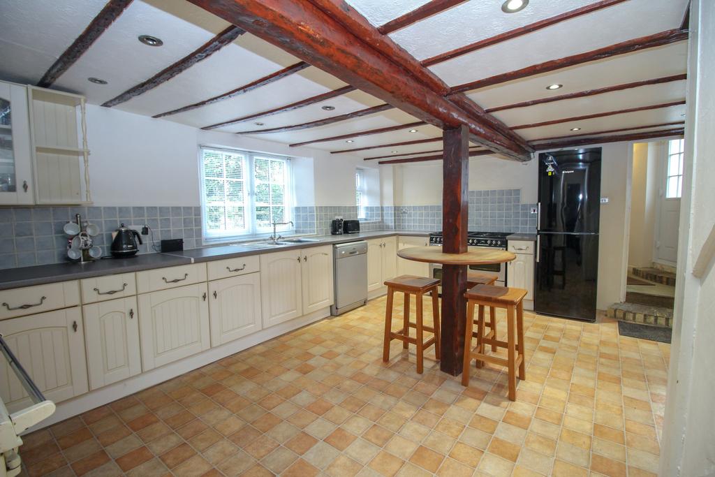 Kitchen 1