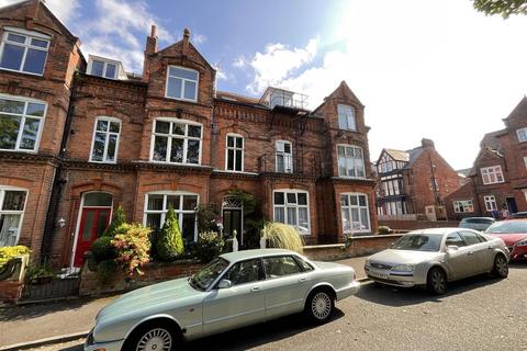 6 bedroom terraced house for sale, Granville Square, Scarborough