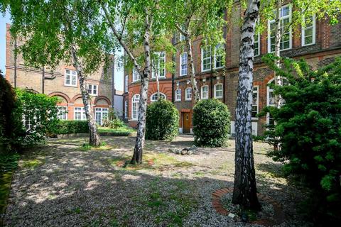 3 bedroom detached house for sale, Northwold Road, Stoke Newington, London