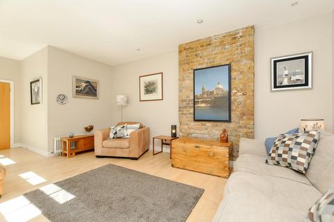3 bedroom detached house for sale, Northwold Road, Stoke Newington, London
