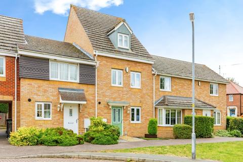 4 bedroom townhouse for sale, Regency Court, Rushden NN10