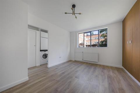 1 bedroom apartment for sale, Harwood Court, Upper Richmond Road, Putney