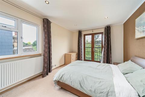 Flat 1, 29 Strathearn Road, London, SW19 7LH