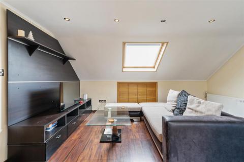 Flat 1, 29 Strathearn Road, London, SW19 7LH