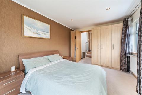 Flat 1, 29 Strathearn Road, London, SW19 7LH