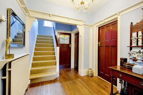 4 bedroom detached house for sale, Wollaton Hall Drive, Nottingham