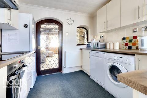 2 bedroom terraced house for sale, Lower Hill Street, Pontypool