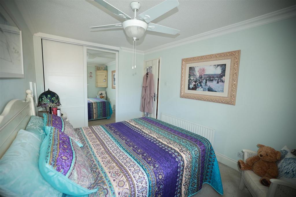 R6  3140.jpg