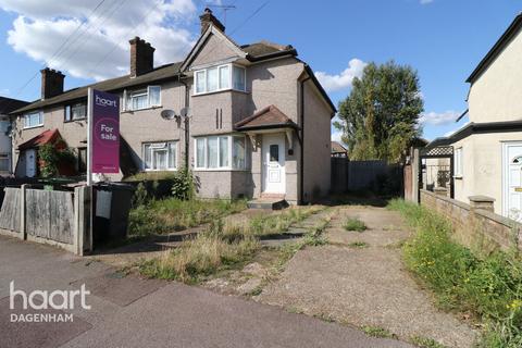 3 bedroom end of terrace house for sale, Oval Road North, Dagenham