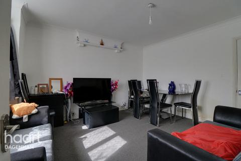 3 bedroom end of terrace house for sale, Oval Road North, Dagenham