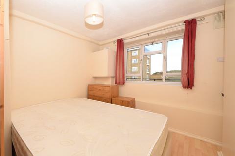 3 bedroom flat for sale, Sulivan Court, Broomhouse Lane, London, SW6