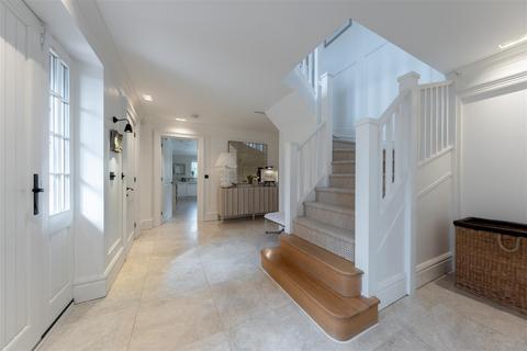 4 bedroom detached house for sale, Immaculately presented, remodelled, and fully upgraded detached family home