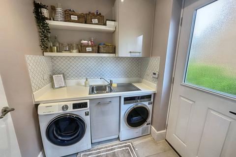 4 Oaks Close, Prestwich, Manchester, M25 3ER