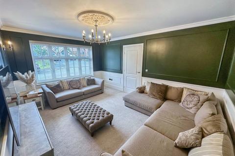 4 Oaks Close, Prestwich, Manchester, M25 3ER