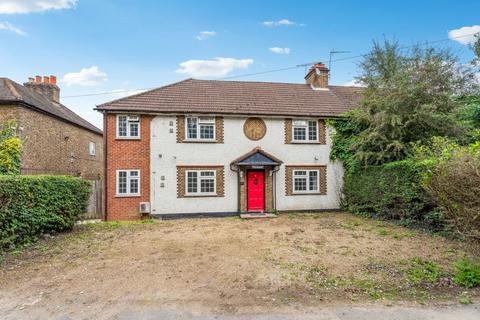 4 bedroom semi-detached house for sale, Thorney Mill Road, Iver SL0