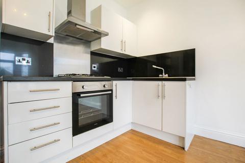 2 bedroom flat for sale, Gloucester Road, Bristol BS7