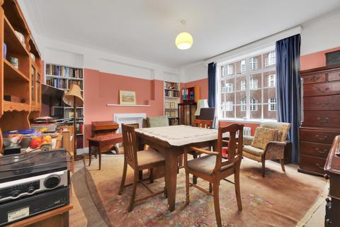 2 bedroom flat for sale, Witley Court, London WC1N