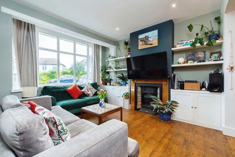 10 Bridgewood Road, Worcester Park, KT4 8XP