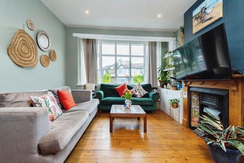 10 Bridgewood Road, Worcester Park, KT4 8XP