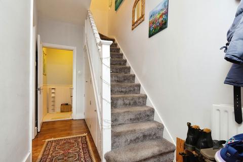 10 Bridgewood Road, Worcester Park, KT4 8XP