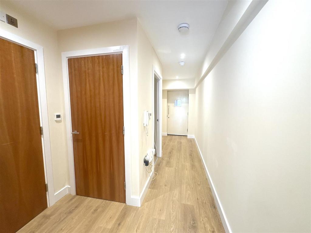 Hallway.jpeg