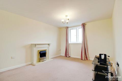 2 bedroom flat for sale, Saltash Road, Swindon SN2