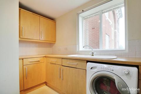 2 bedroom flat for sale, Saltash Road, Swindon SN2