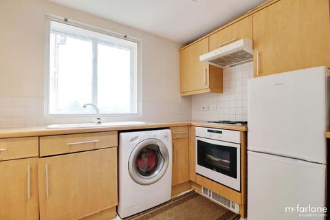 2 bedroom flat for sale, Saltash Road, Swindon SN2