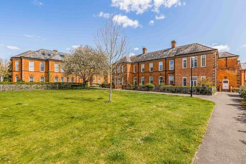 1 bedroom flat to rent, Longley Road, Chichester