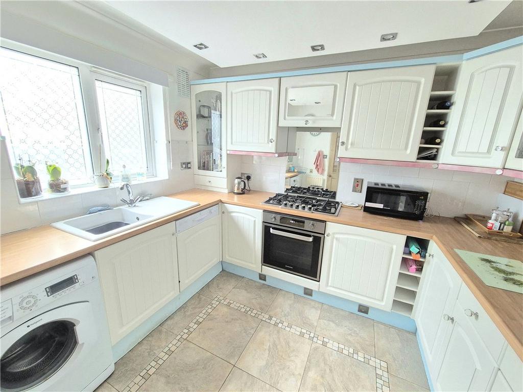 Wagtail Way, St Mary Cray, Kent, BR5 3 bed terraced house for sale £