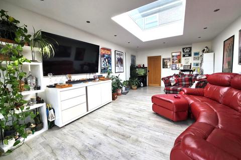 37 Ditton Fields, Cambridge, CB5 8QQ