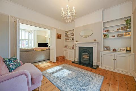 4 bedroom semi-detached house for sale, Southampton Road, Fareham