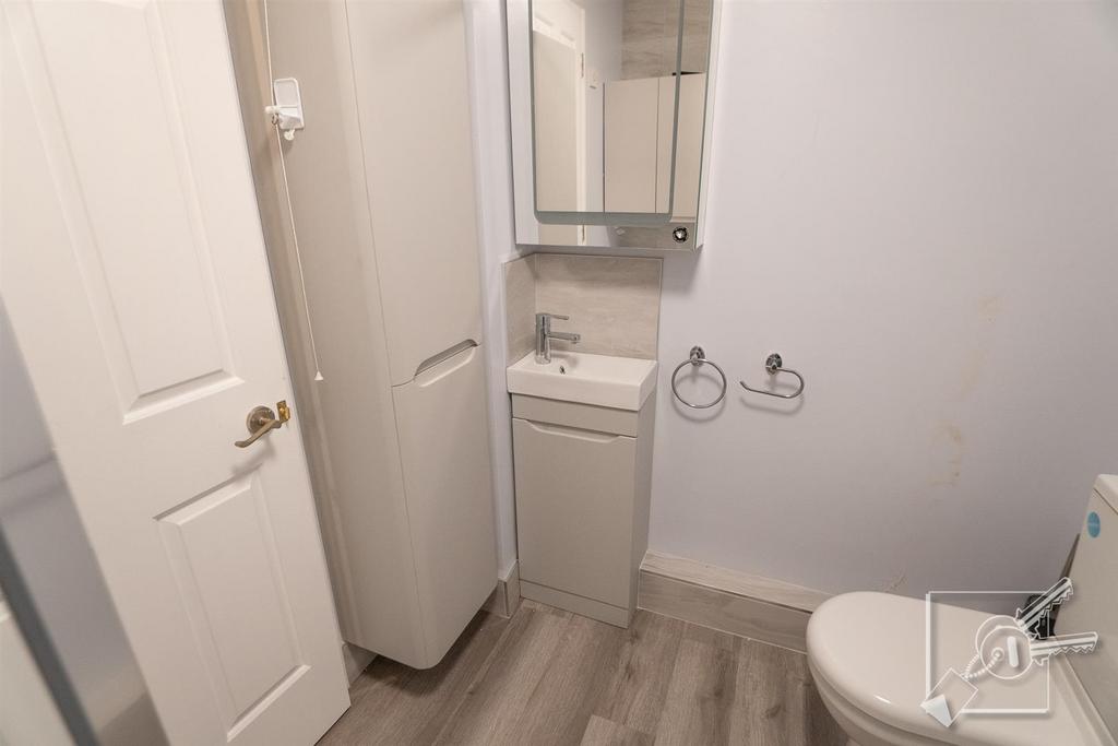 Family shower room