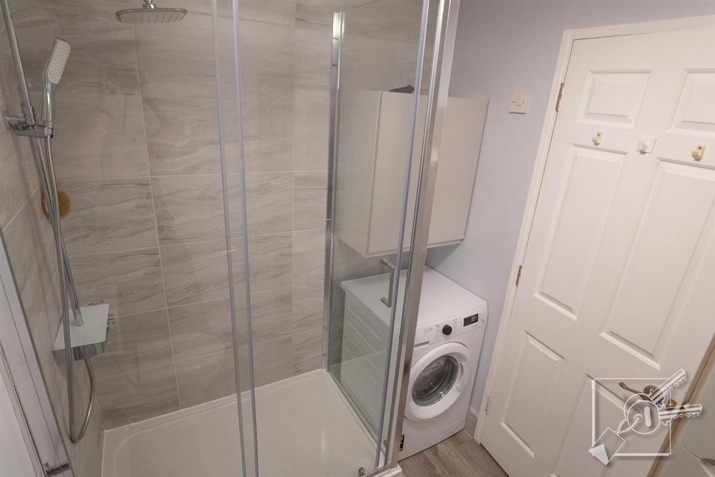 Family Shower Room