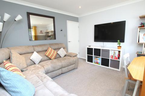 2 bedroom apartment for sale, Fernhill Close, Canford Heath , Poole, BH17