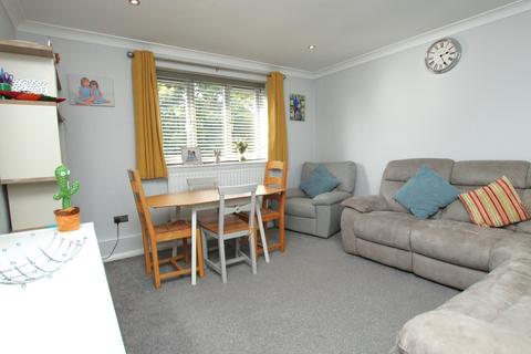 2 bedroom apartment for sale, Fernhill Close, Canford Heath , Poole, BH17