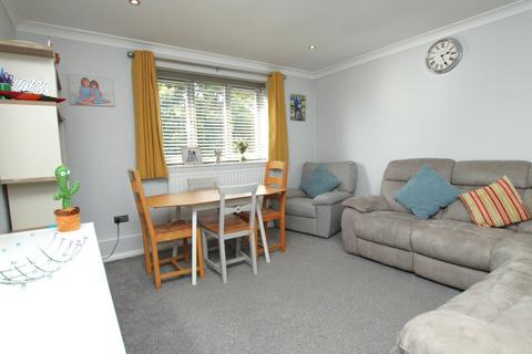37 Fernhill Close, Poole, BH17 8SQ