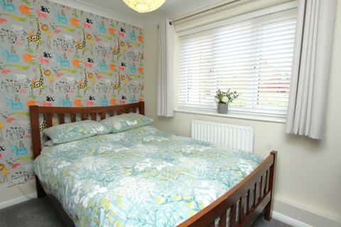37 Fernhill Close, Poole, BH17 8SQ
