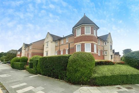 2 bedroom flat for sale, Sandringham Court, Darlington