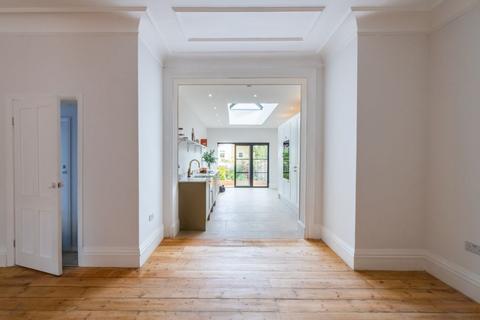 3 bedroom ground floor flat for sale, Idmiston Road, Dulwich, London, SE27