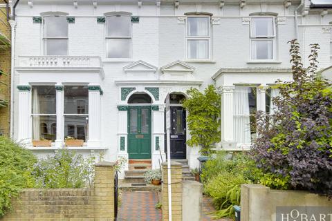 3 bedroom terraced house for sale, Harringey, London N4