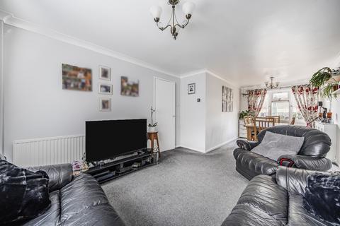 2 bedroom end of terrace house for sale, Doria Drive, Gravesend, Kent