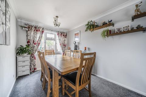 2 bedroom end of terrace house for sale, Doria Drive, Gravesend, Kent