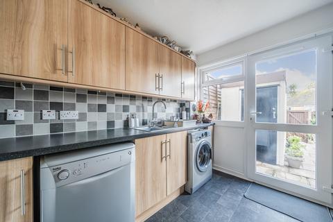 2 bedroom end of terrace house for sale, Doria Drive, Gravesend, Kent